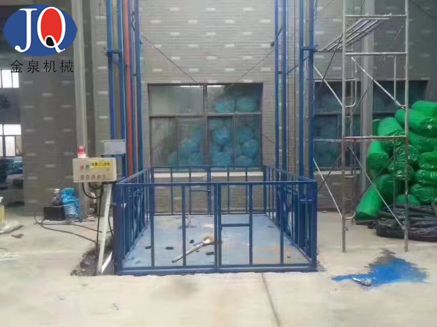 山東升降貨梯|斜掛升降機(jī)|殘疾人升降機(jī)|無障礙升降機(jī)|移動升降機(jī)|導(dǎo)軌式升降機(jī)廠家-濟(jì)南金泉升降機(jī)械有限公司 山東升降貨梯|斜掛升降機(jī)|殘疾人升降機(jī)|無障礙升降機(jī)|移動升降機(jī)|導(dǎo)軌式升降機(jī)廠家-濟(jì)南金泉升降機(jī)械有限公司