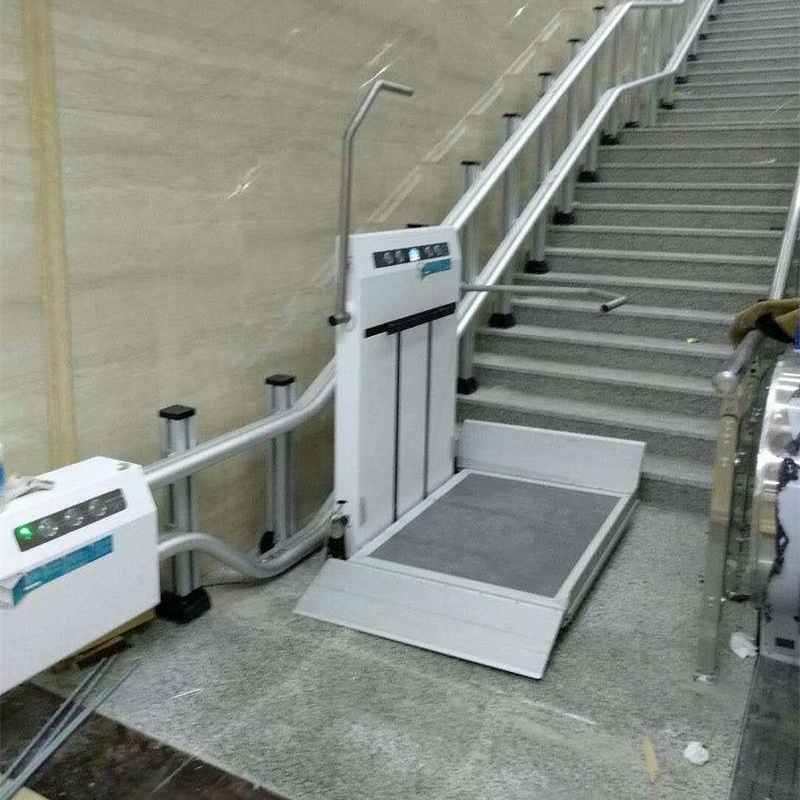 無障礙升降機(jī)